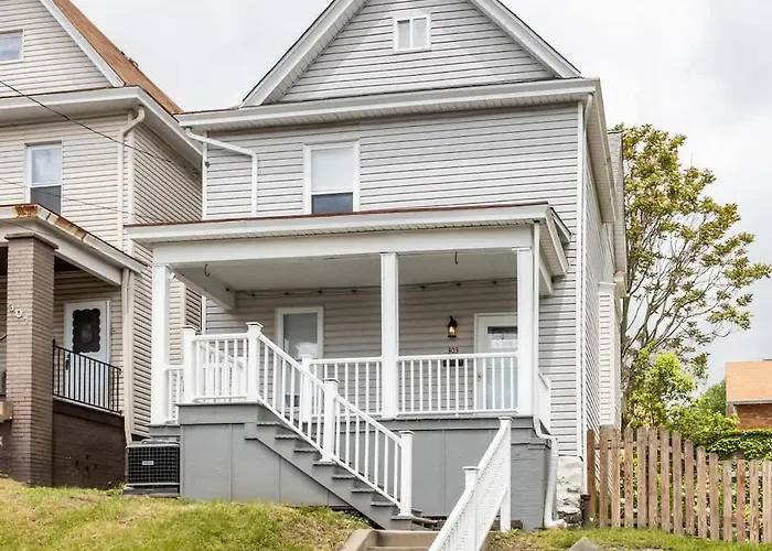 Plush 4br Retreat Patio & Parking